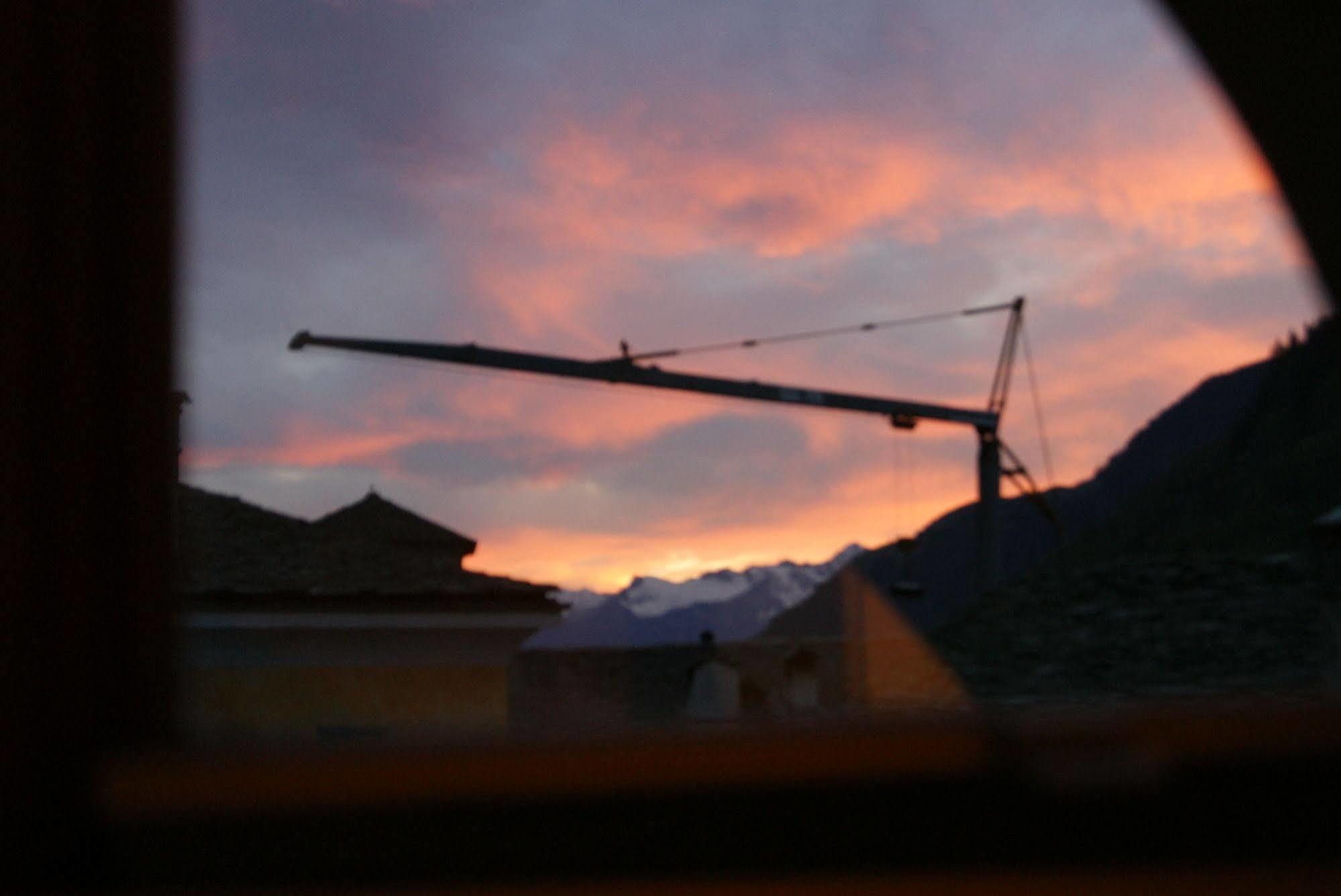 Albergo Piz Cam Vicosoprano Esterno foto