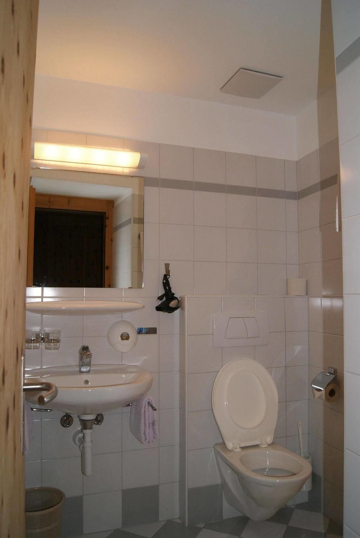 Albergo Piz Cam Vicosoprano Esterno foto