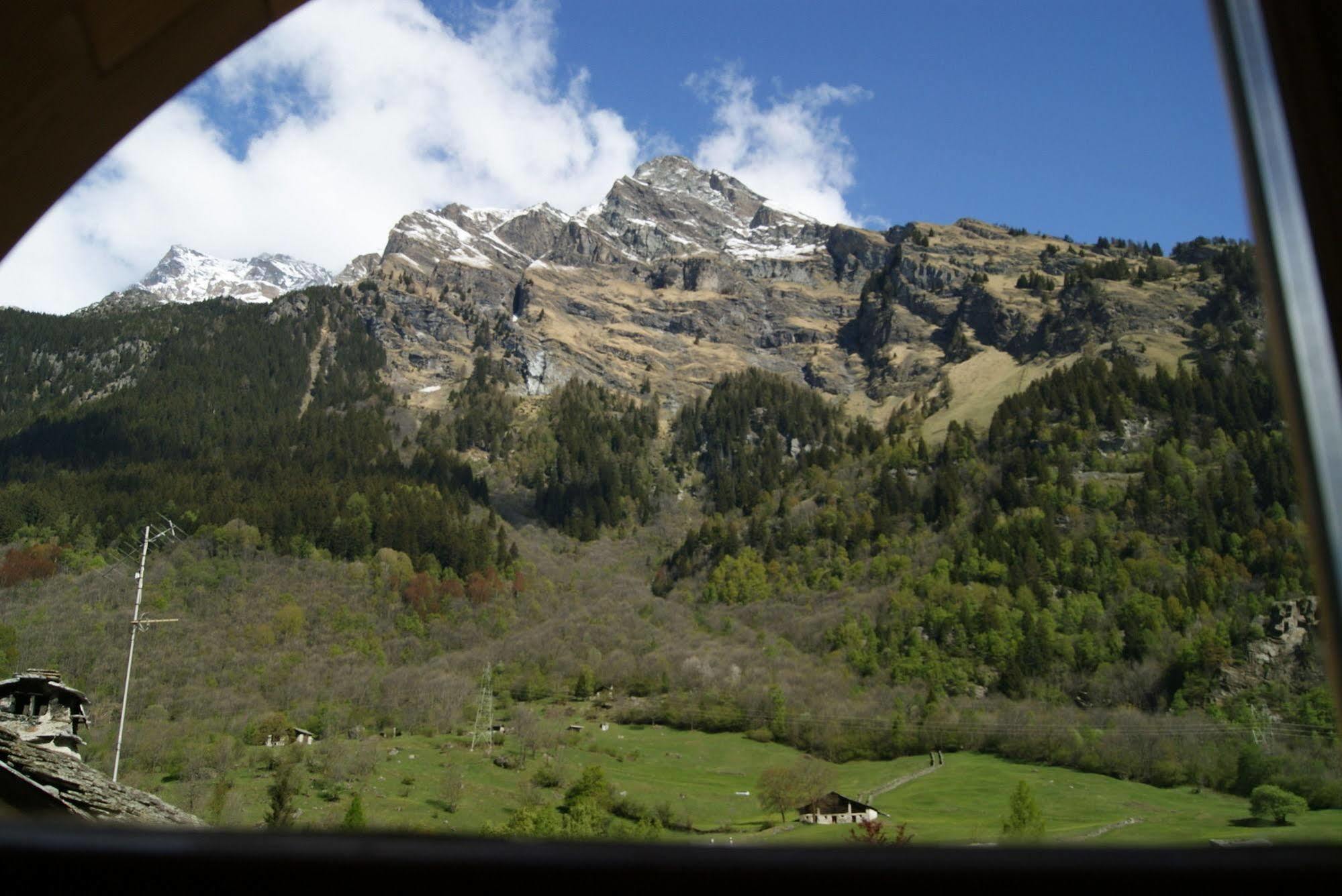 Albergo Piz Cam Vicosoprano Esterno foto